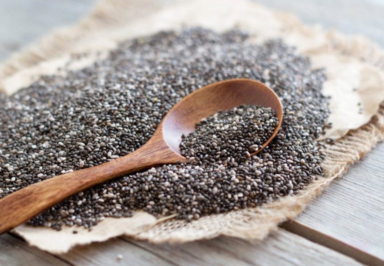 ≡ 8 Reasons You’re Probably Eating Chia Seeds Wrong 》 Life 360 Tips