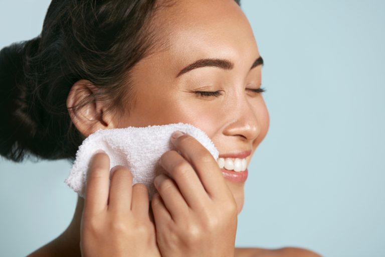 ≡ 5 Ways To Unlock The Beauty Benefits Of Dead Sea Salt 》 Life 360 Tips