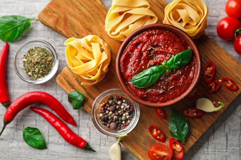 ≡ 10 Things That Happen To Your Body When You Eat Spicy Food Every Day